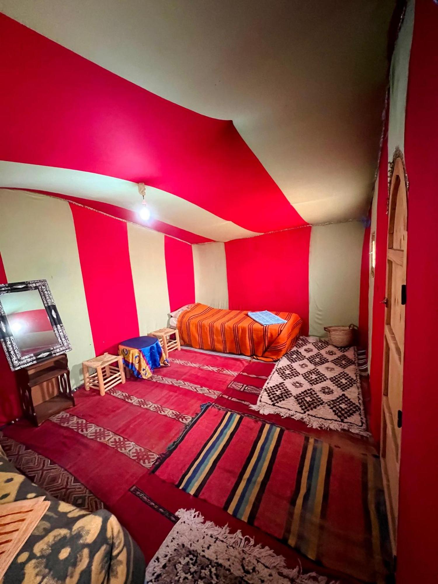Camp Mbark Authentic Ξενοδοχείο M'Hamid Εξωτερικό φωτογραφία